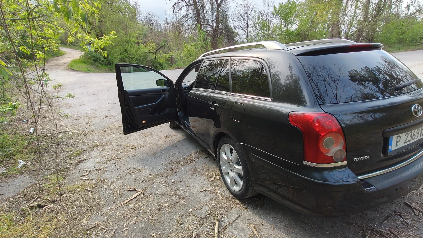 Toyota Avensis, снимка 9 - Автомобили и джипове - 54261428