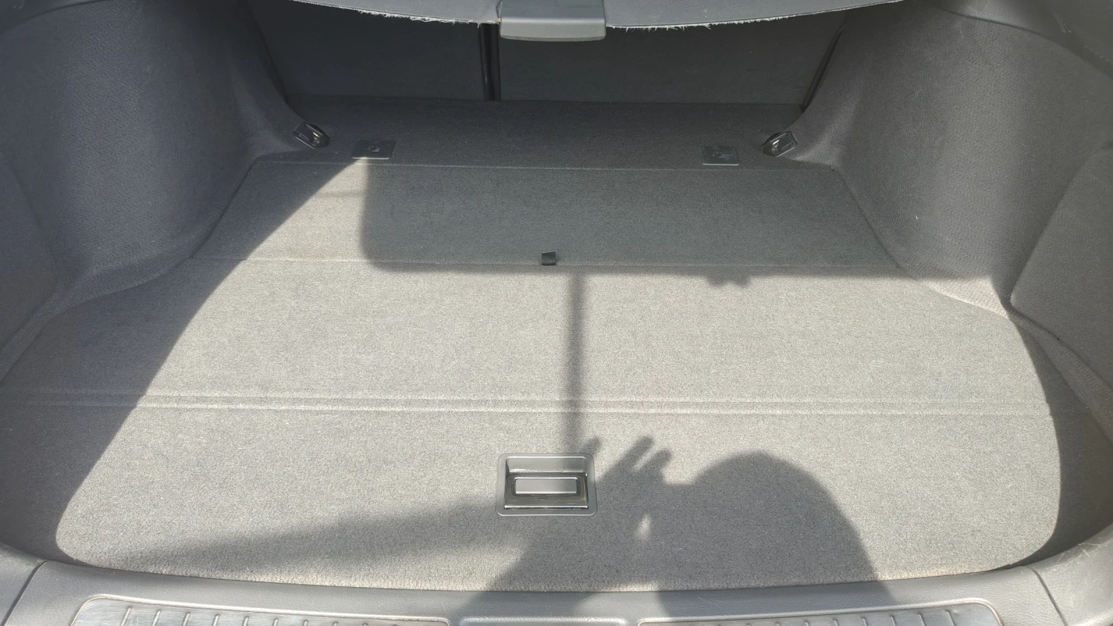 Toyota Avensis, снимка 13 - Автомобили и джипове - 54261428