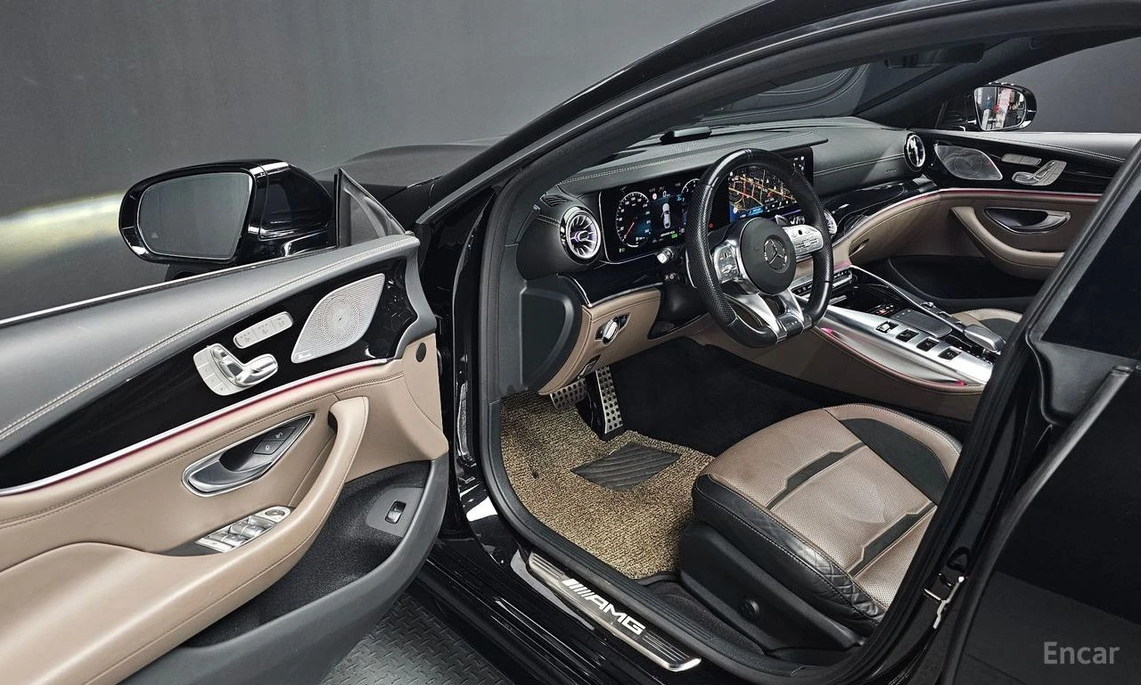 Mercedes-Benz AMG GT 43 4MATIC+ * ПОДГРЕВ* ОБДУХВАНЕ* 360 КАМЕРА, снимка 3 - Автомобили и джипове - 54737219