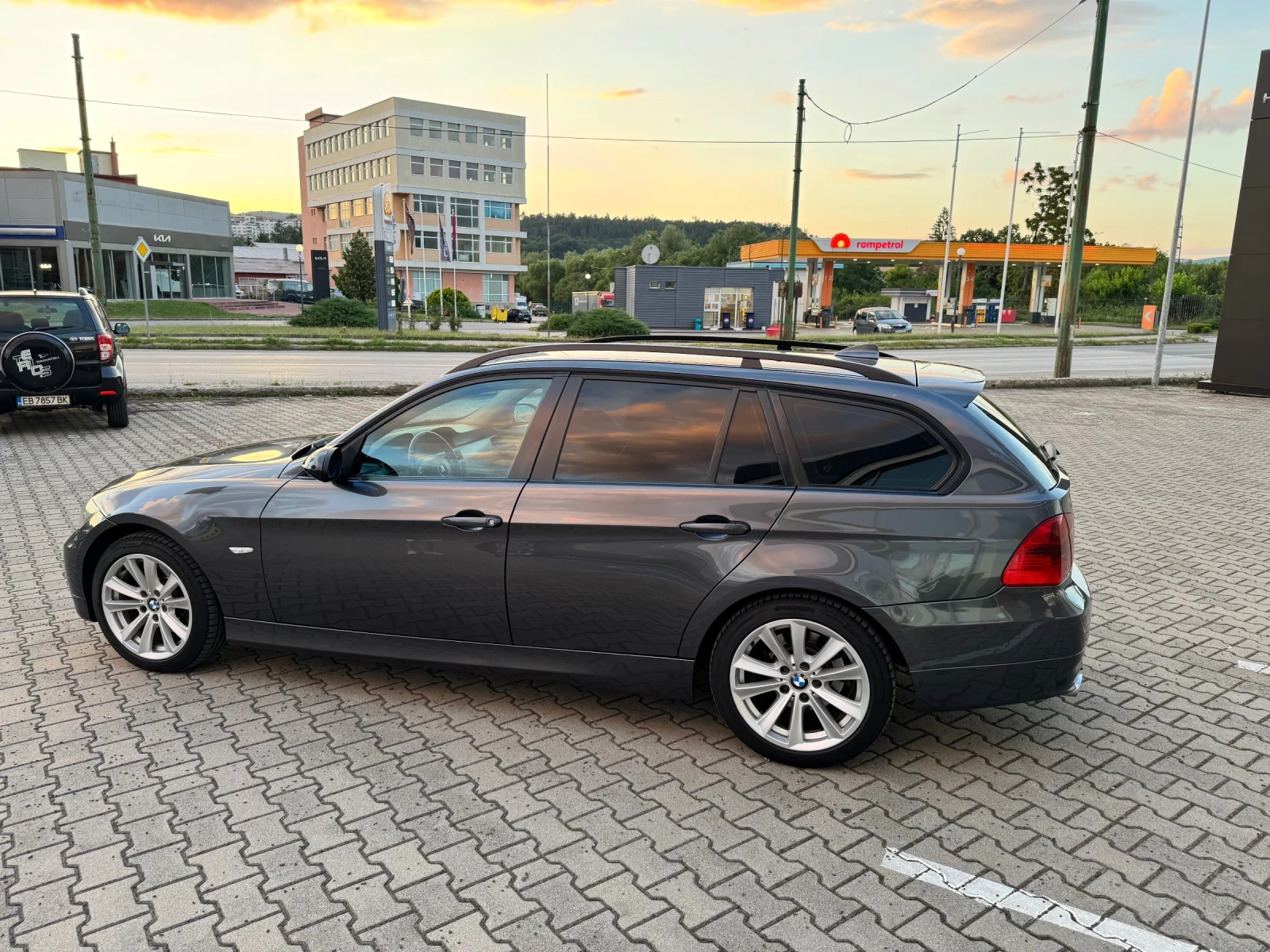BMW 320 320D, снимка 7 - Автомобили и джипове - 55168790
