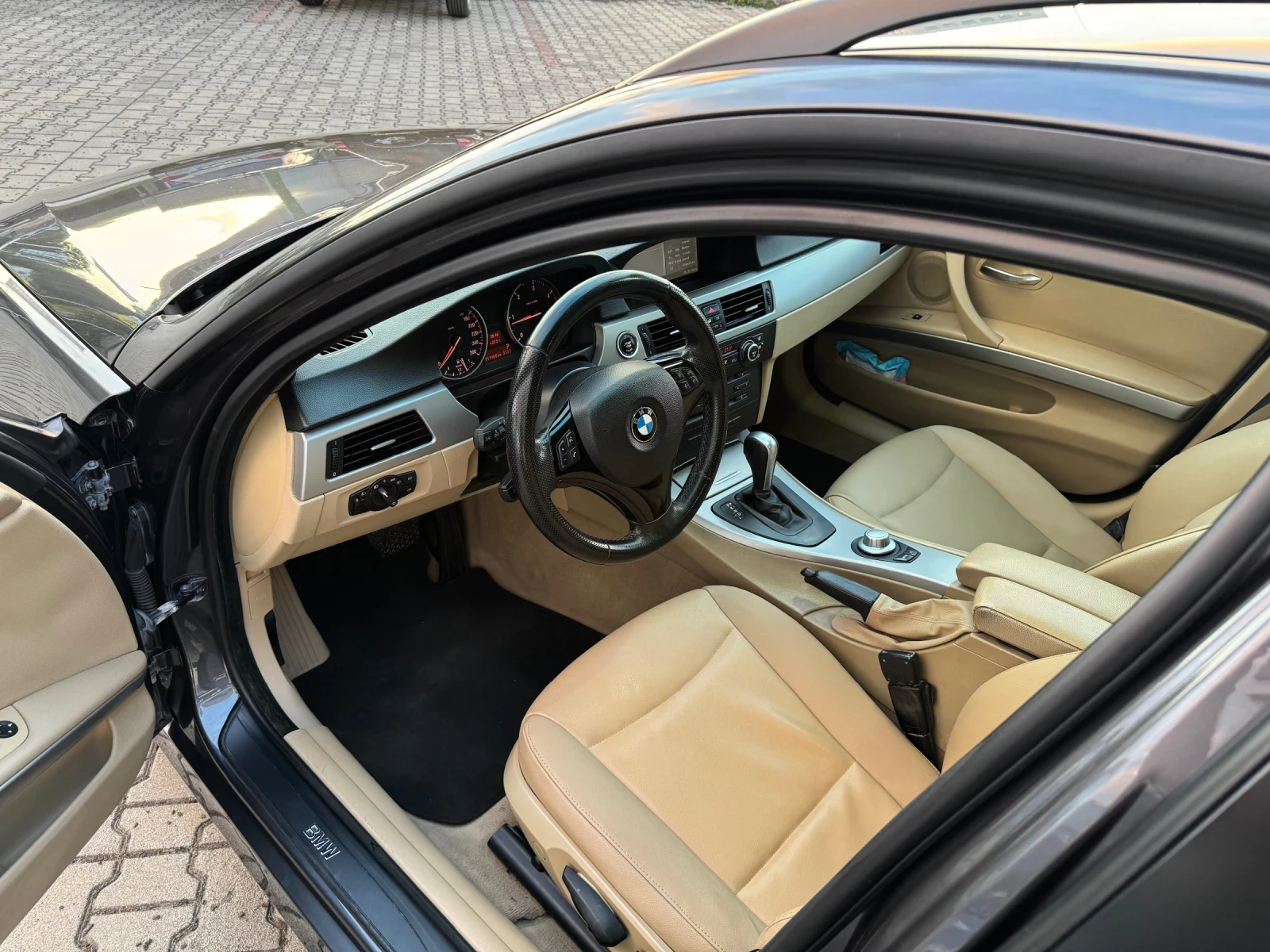 BMW 320 320D, снимка 10 - Автомобили и джипове - 55168790
