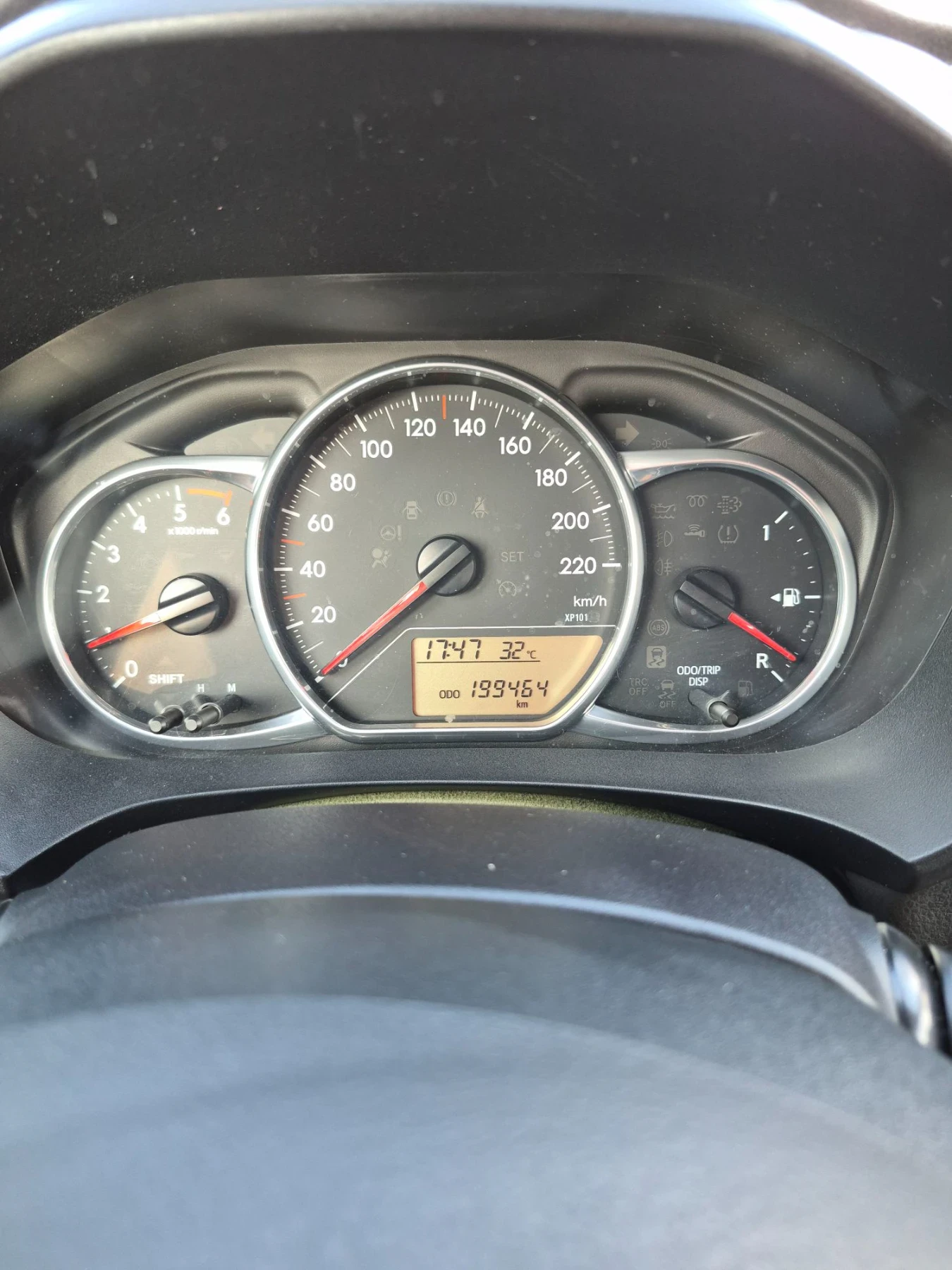 Toyota Yaris 1.4 D4D Feis, снимка 14 - Автомобили и джипове - 55606705