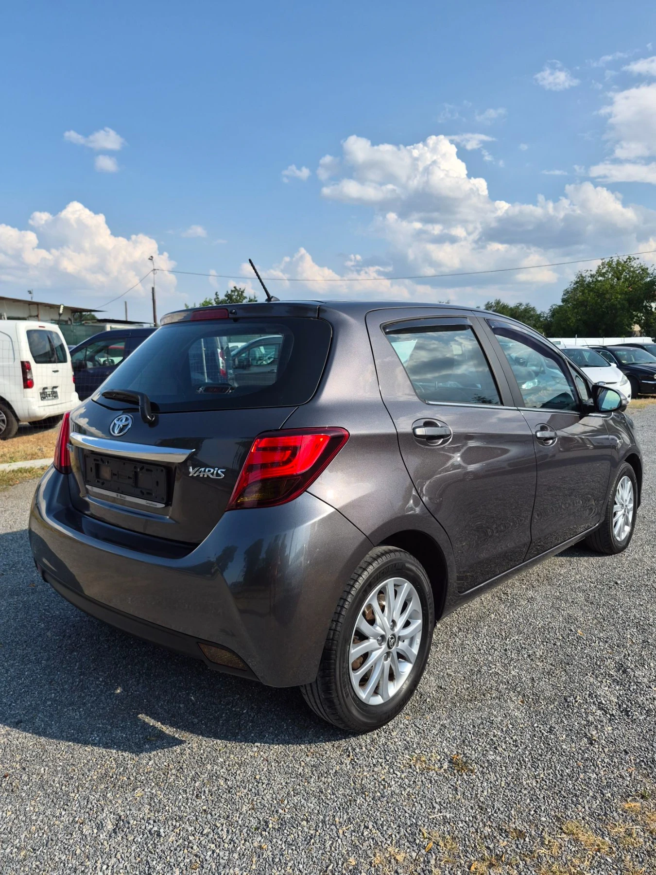 Toyota Yaris 1.4 D4D Feis, снимка 5 - Автомобили и джипове - 55606705