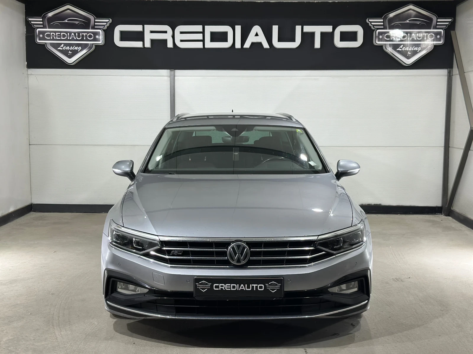 VW Passat R line AUTO, снимка 2 - Автомобили и джипове - 55651325