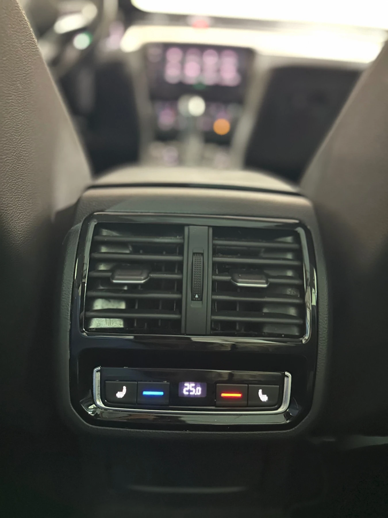 VW Passat R line AUTO, снимка 14 - Автомобили и джипове - 55651325