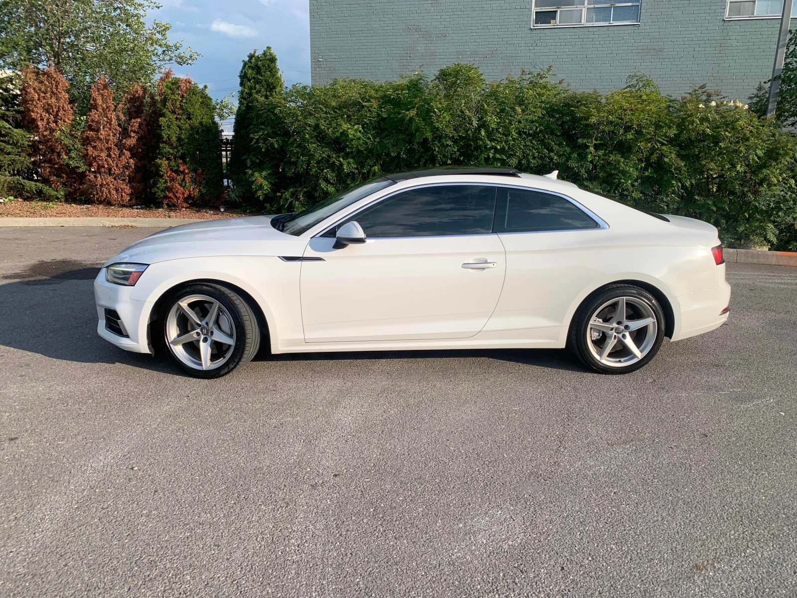 Audi A5 QUATTRO * ПОДГРЕВИ* ПАНОРАМА* КАМЕРА* , снимка 3 - Автомобили и джипове - 55844814