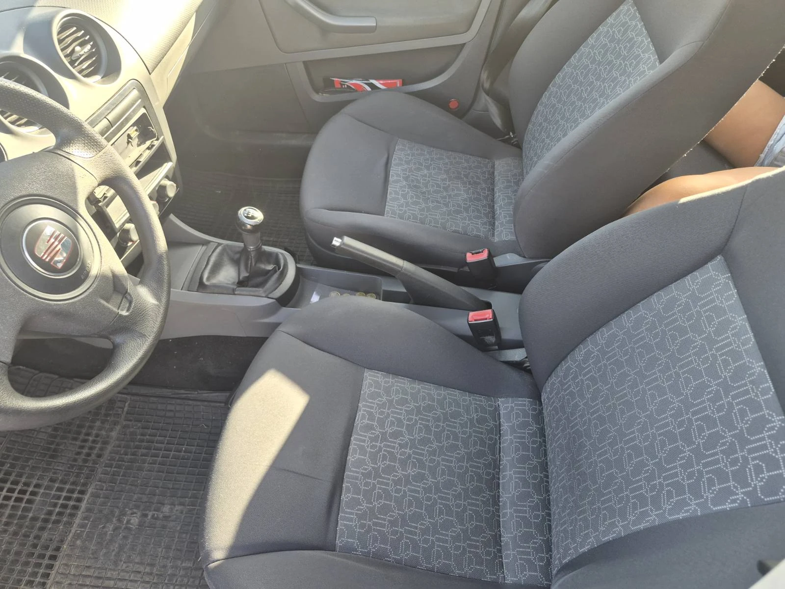 Seat Ibiza, снимка 7 - Автомобили и джипове - 55886146