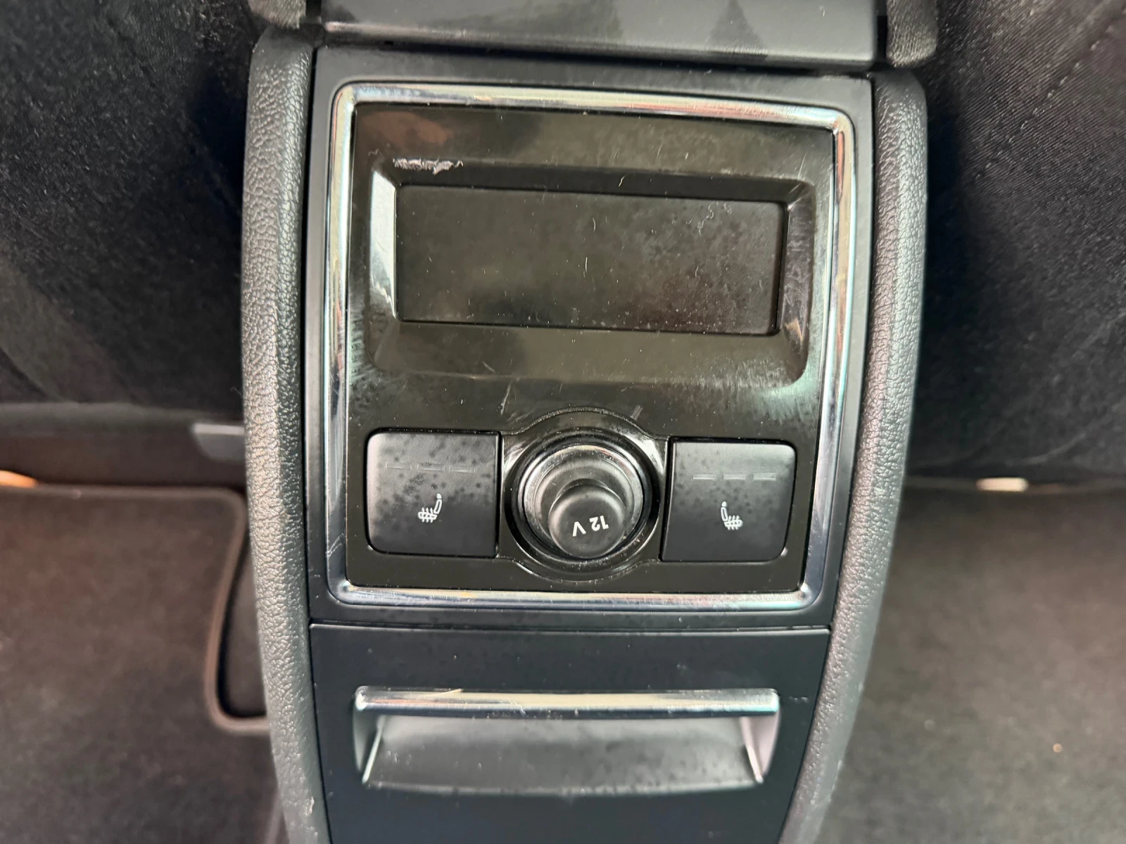 Skoda Superb 2.0TDI-140PS-MEMORY, снимка 13 - Автомобили и джипове - 56526897