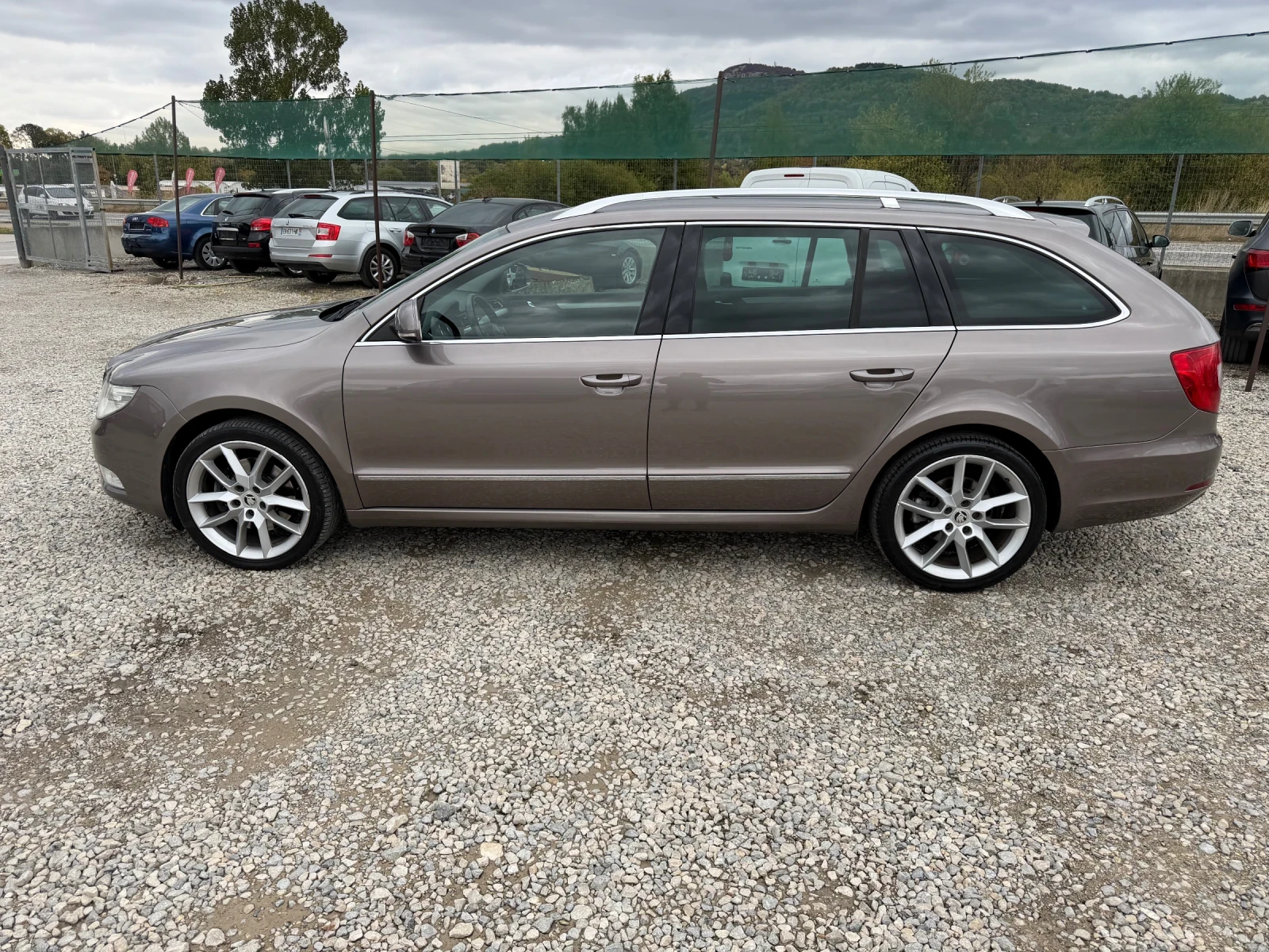 Skoda Superb 2.0TDI-140PS-MEMORY, снимка 8 - Автомобили и джипове - 56526897