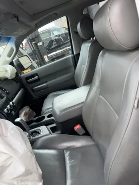 Toyota Sequoia 5.7i 4x4 Limited | Mobile.bg    9