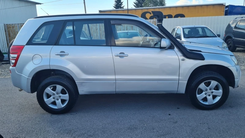 Suzuki Grand vitara, снимка 4 - Автомобили и джипове - 37979514