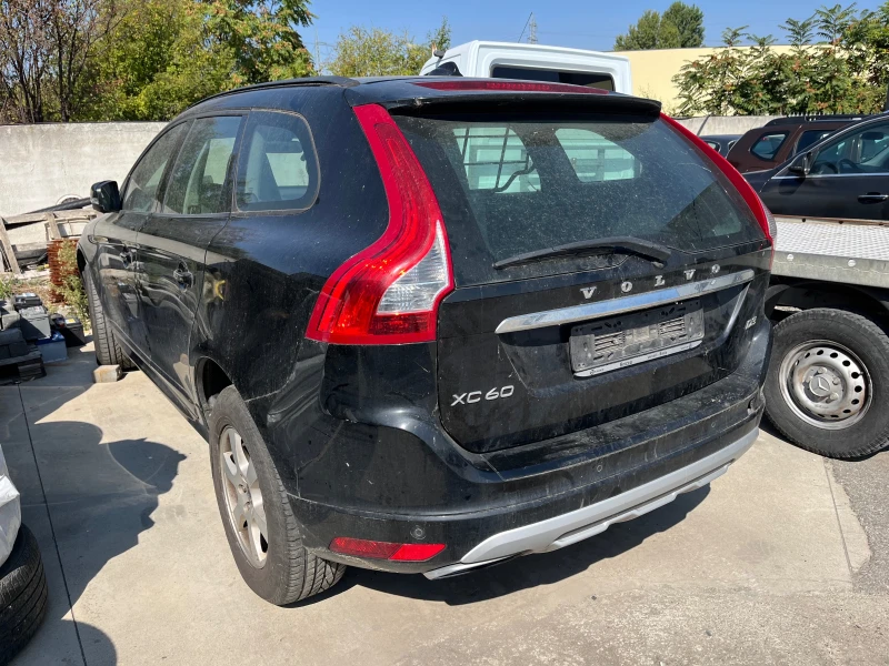 Volvo XC60 2.0/D3, снимка 3 - Автомобили и джипове - 47328789