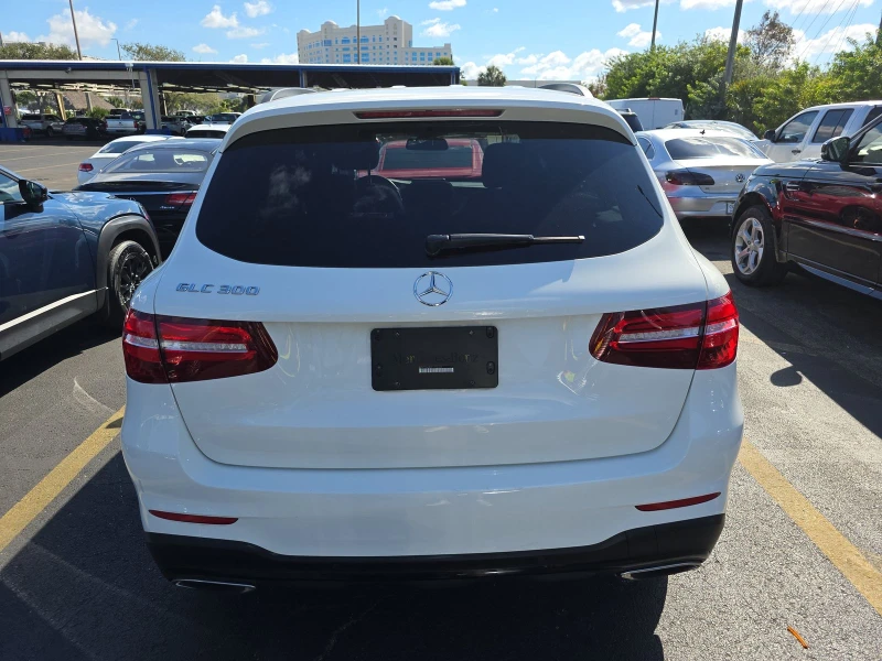 Mercedes-Benz GLC 300 AMG пакет* ПОДГРЕВ* КАМЕРА* ПАНОРАМА, снимка 4 - Автомобили и джипове - 49006188