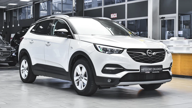 Opel Grandland X 1.2 Turbo Innovation, снимка 5 - Автомобили и джипове - 51837141