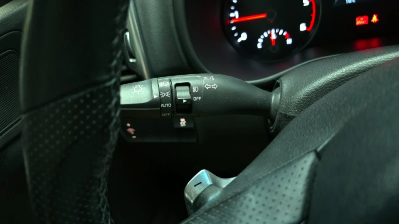 Kia Sportage 2.0 2WD PRESTIGE autogeorge.com, снимка 16 - Автомобили и джипове - 52176542