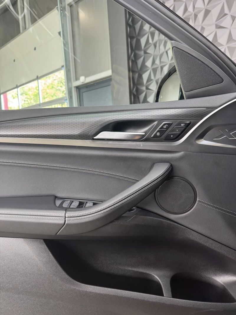 BMW X4, снимка 14 - Автомобили и джипове - 52366142