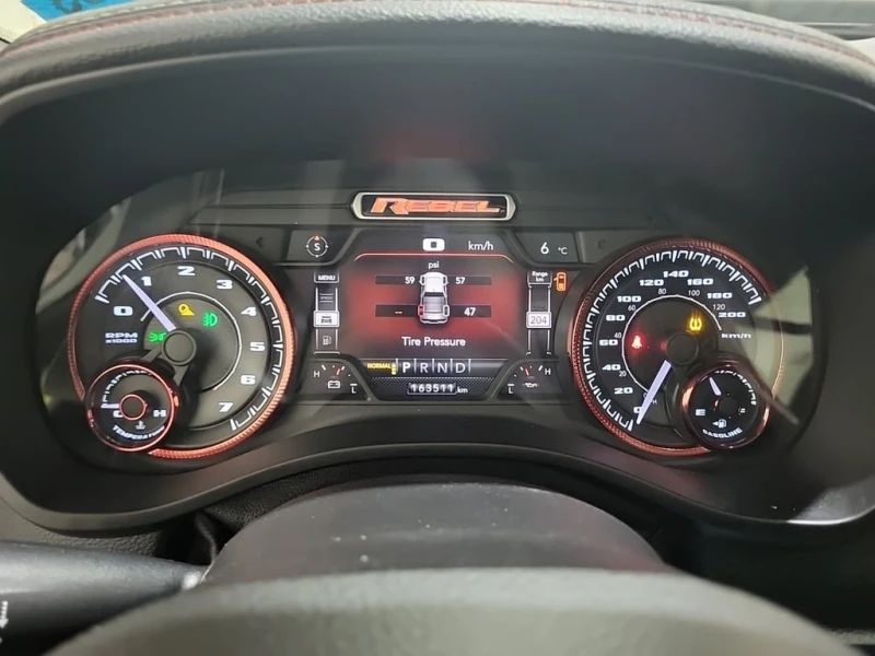 Dodge RAM 1500 REBEL | HEMI 5.7| PANO| NAVI| ВЪЗДУХ , снимка 10 - Автомобили и джипове - 53423284