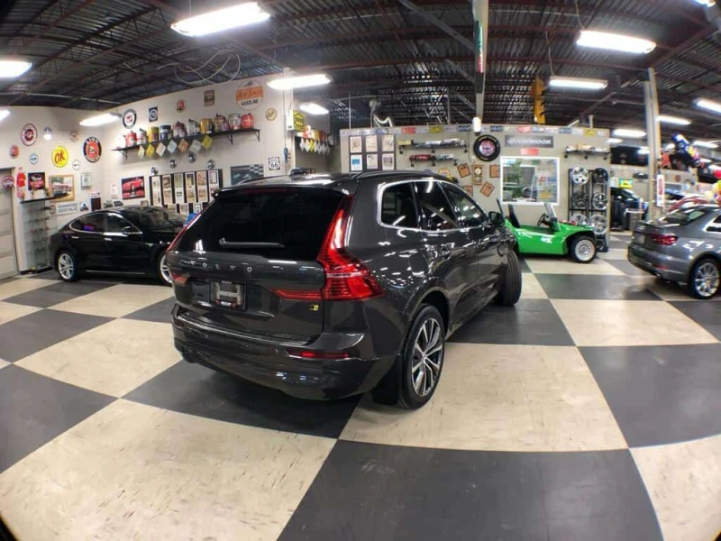 Volvo XC60 * MOMENTUM B6 AWD LEATHER PAN/ROOF NAV CAMERA * CA, снимка 7 - Автомобили и джипове - 53537722