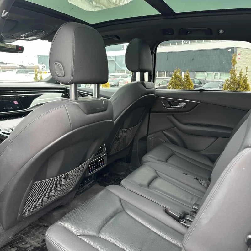 Audi Q7 Komfort 45 TFSI quattro | PANO | MATRIX , снимка 8 - Автомобили и джипове - 53599252