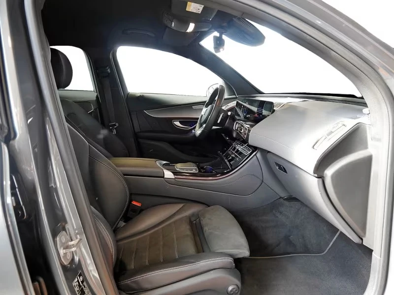 Mercedes-Benz EQC  400 4M AMG Distr Kamera360 , снимка 13 - Автомобили и джипове - 54679540