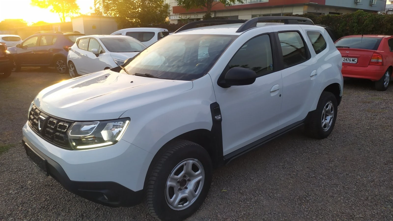 Dacia Duster  SCe115Comf4x4, 115кс - изображение 2