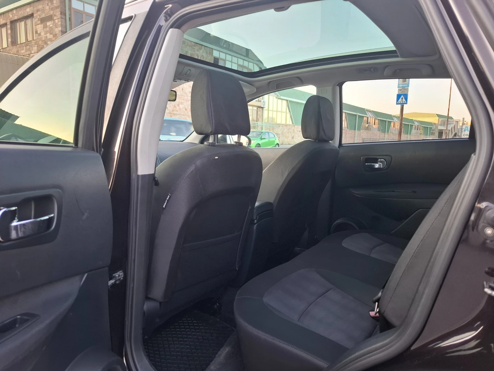 Nissan Qashqai 2.0dci 150к.с. NAVI PANORAMA  - изображение 9