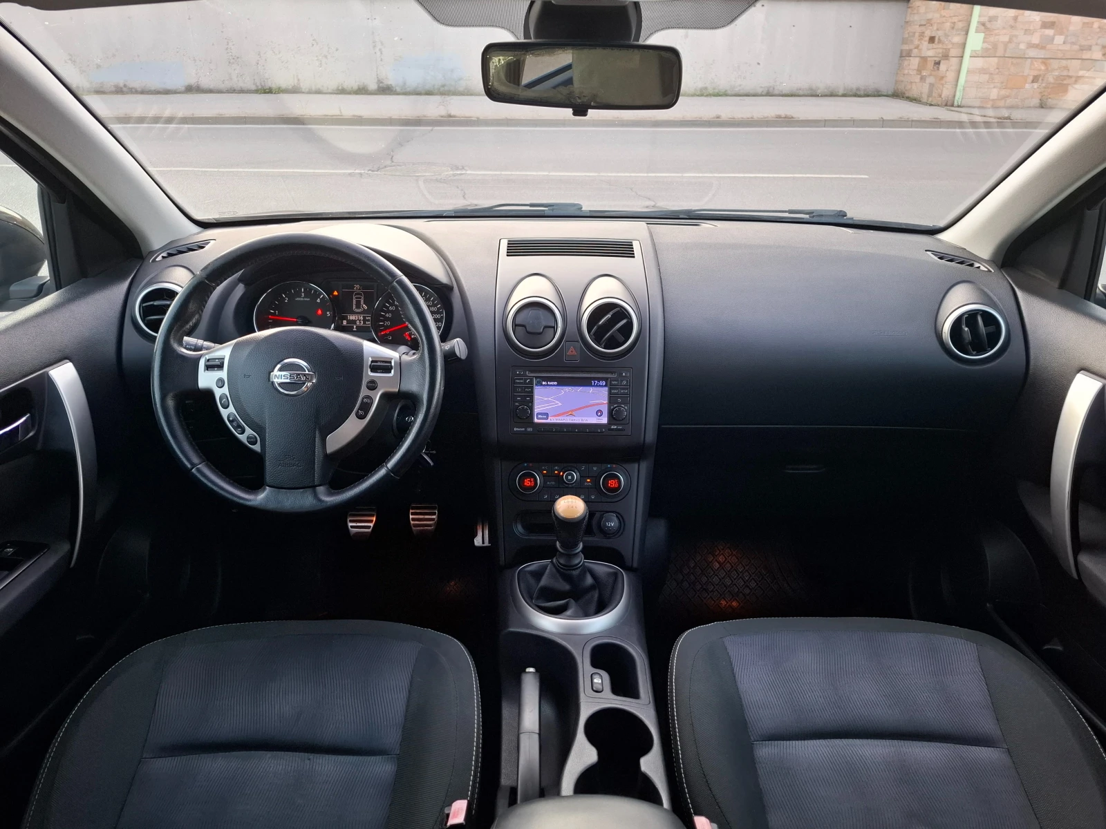 Nissan Qashqai 2.0dci 150к.с. NAVI PANORAMA  | Mobile.bg — изображение 11