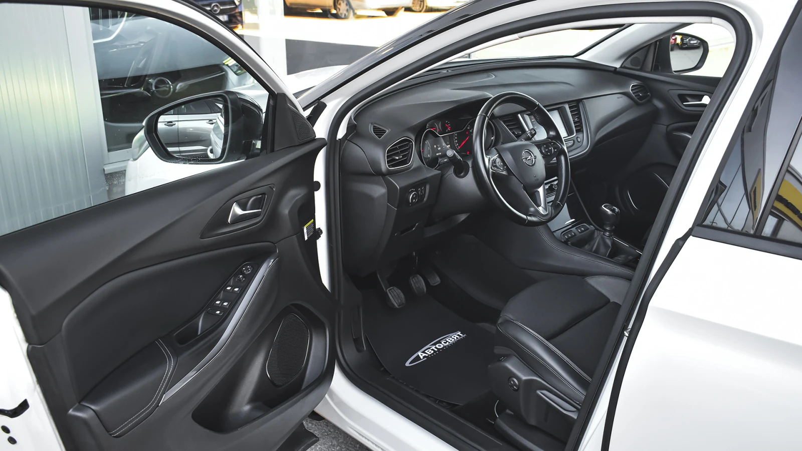 Opel Grandland X 1.2 Turbo Innovation | Mobile.bg   8