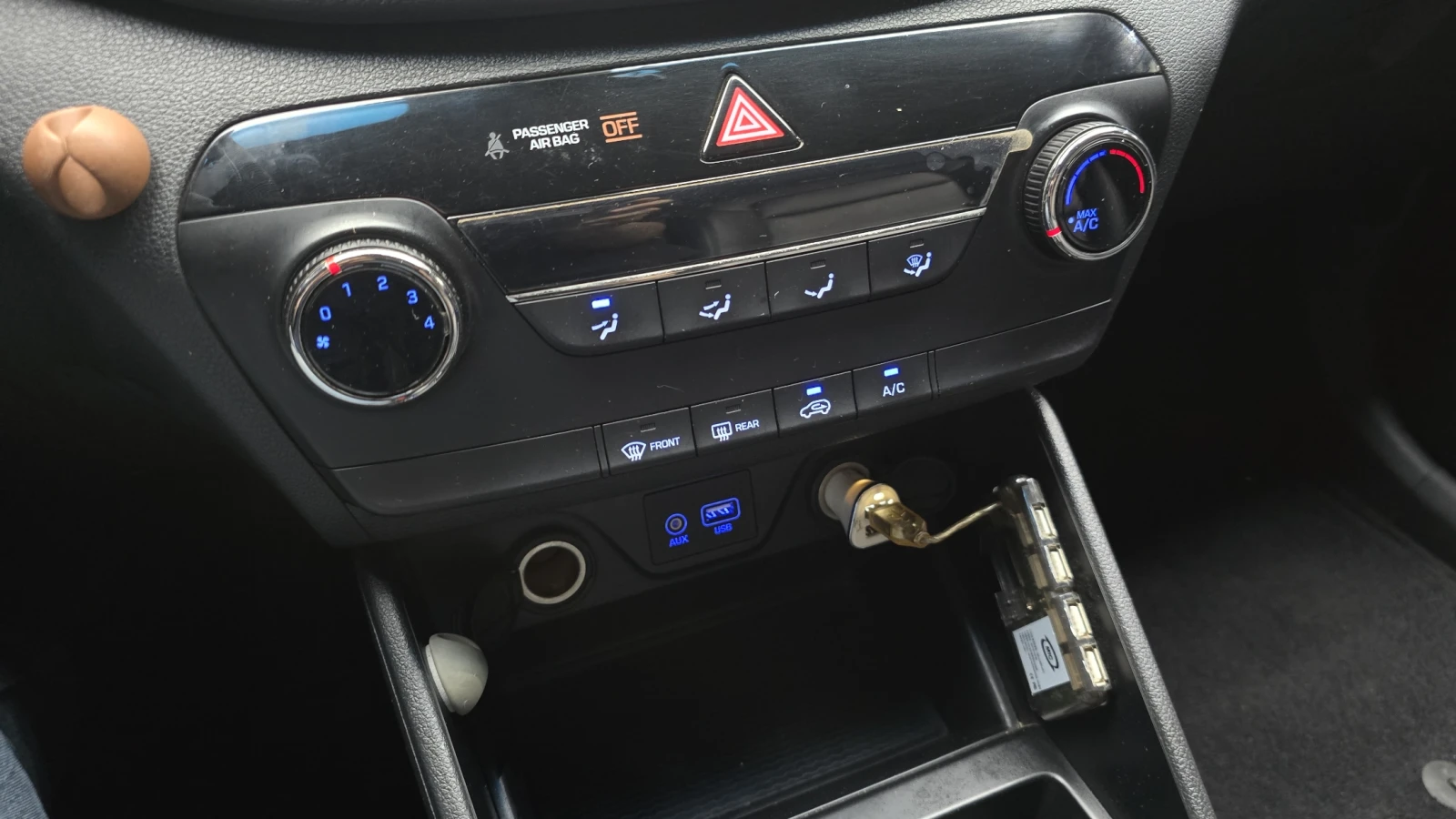 Hyundai Tucson 2.0 2WD STYLE | Mobile.bg   16