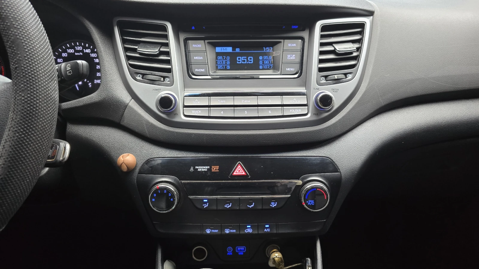 Hyundai Tucson 2.0 2WD STYLE | Mobile.bg   17