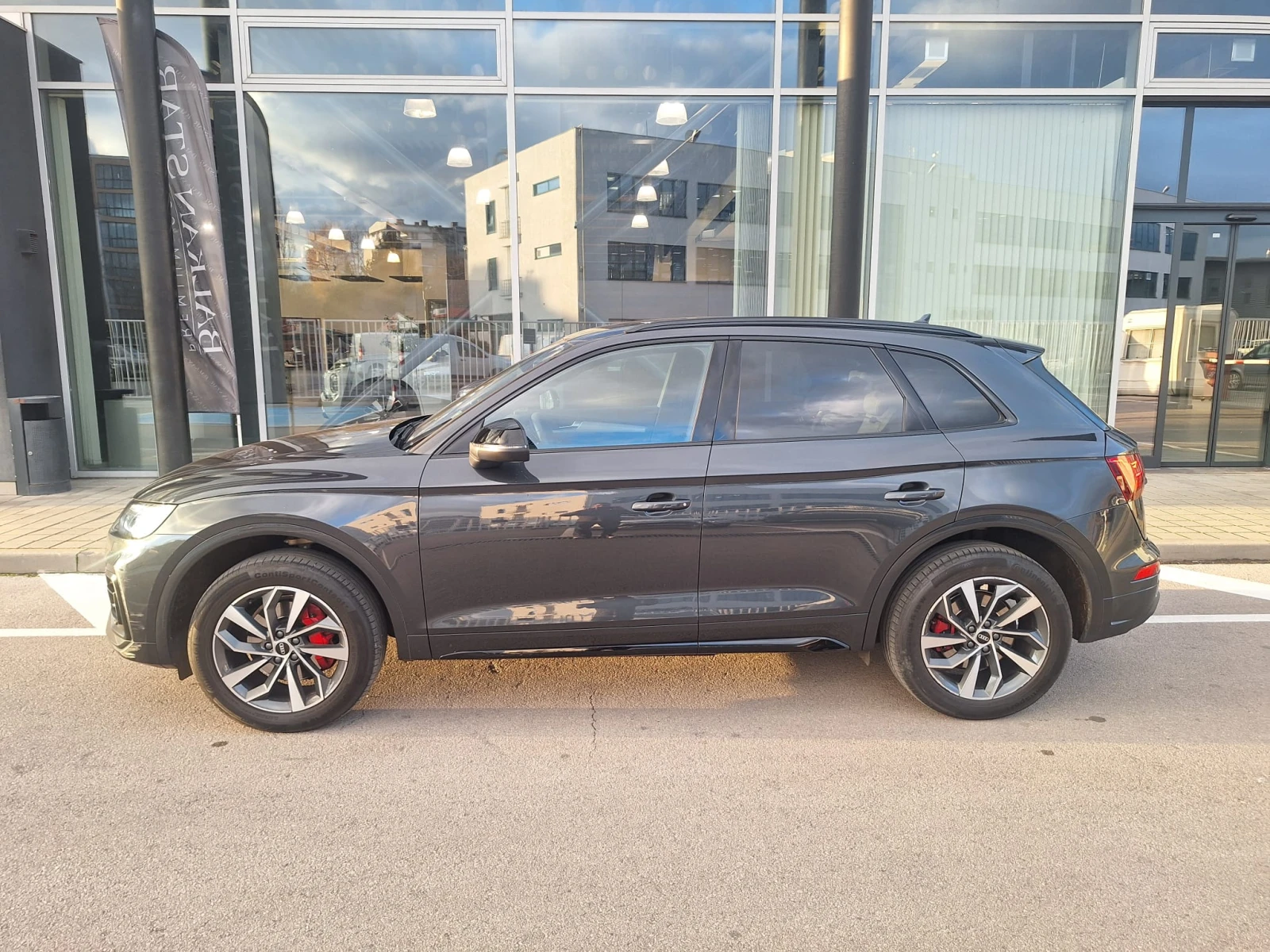 Audi Q5 40 TDI quattro  - изображение 8