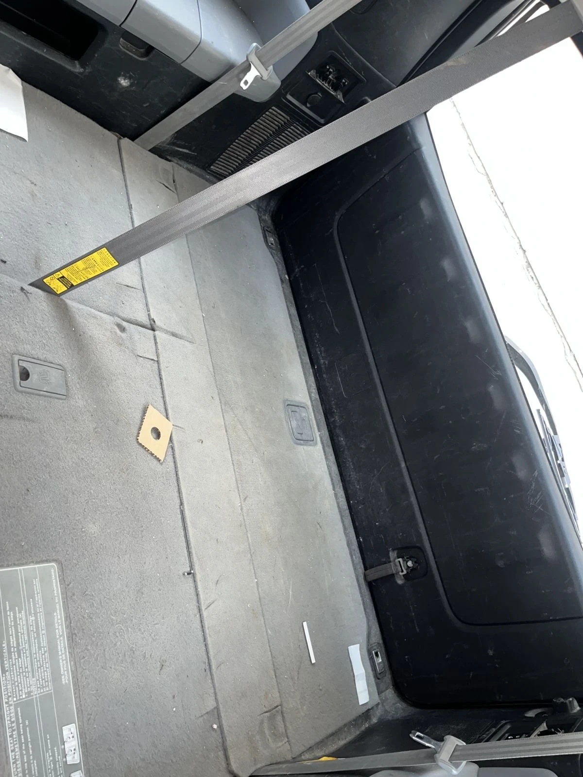 Toyota Sequoia 5.7i 4x4 Limited - изображение 10