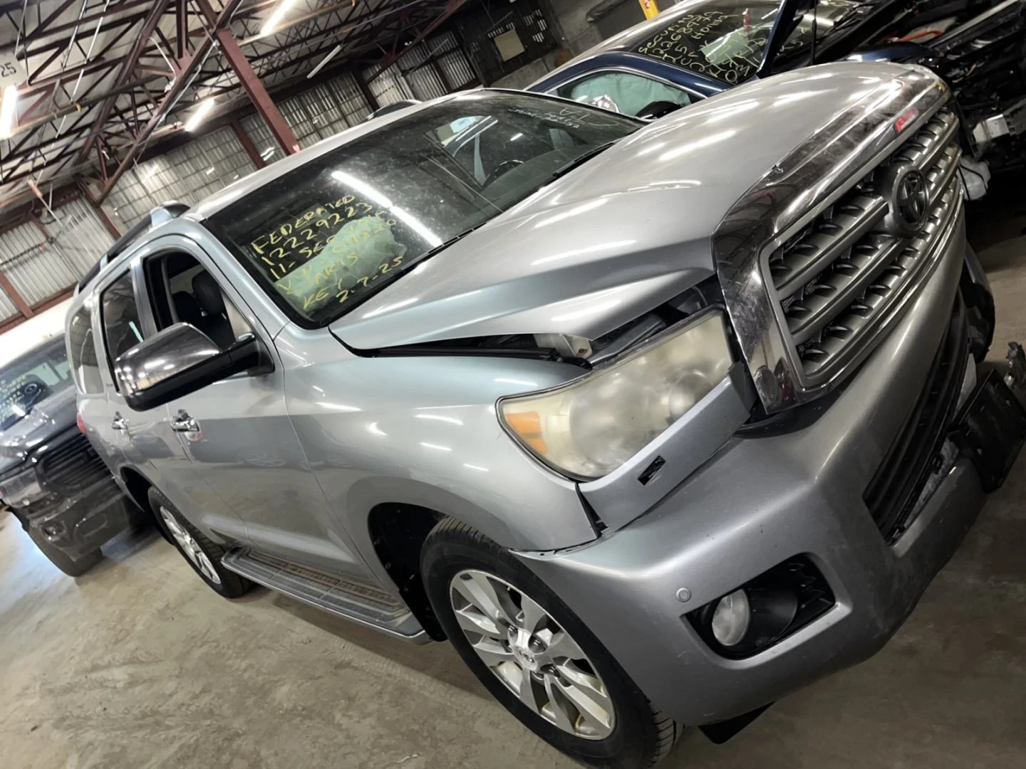 Toyota Sequoia 5.7i 4x4 Limited | Mobile.bg   15