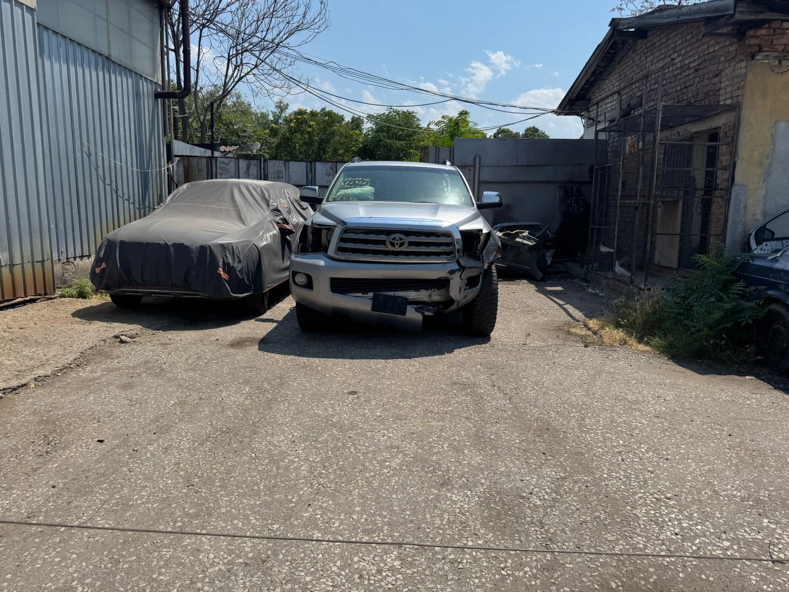 Toyota Sequoia 5.7i 4x4 Limited - изображение 5