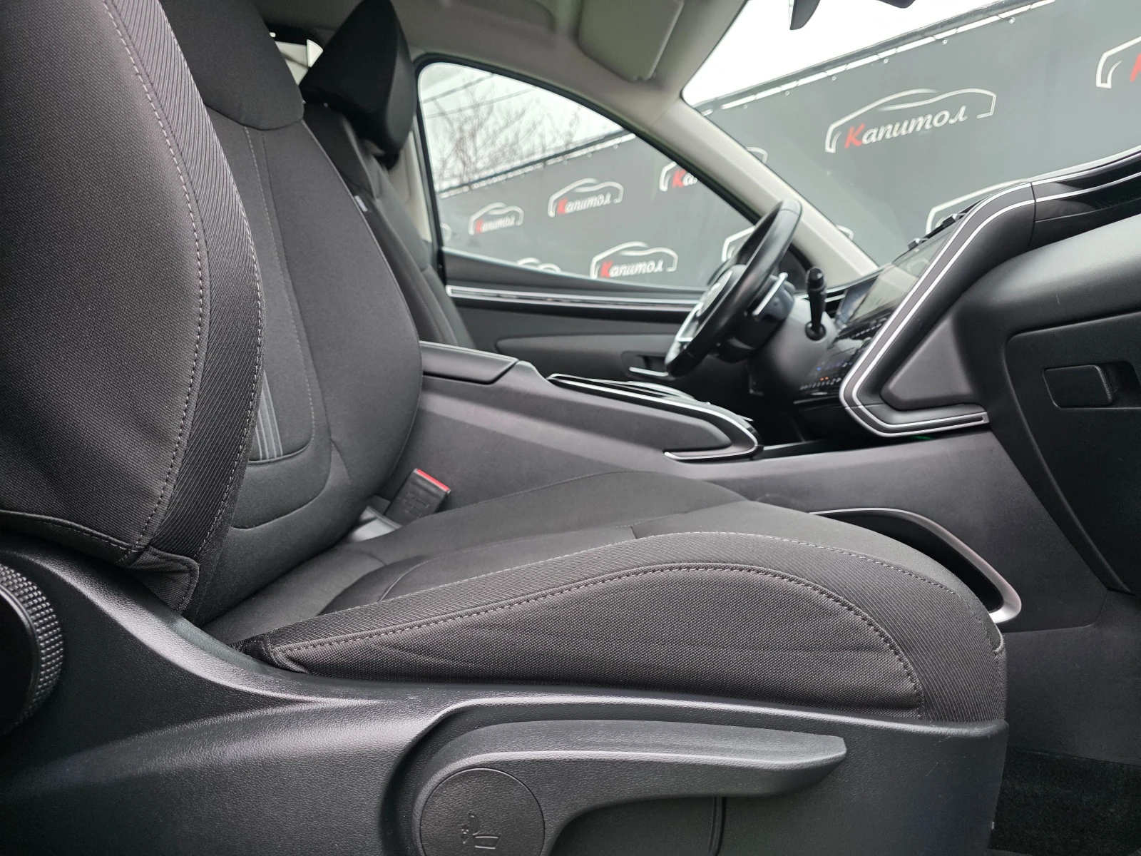 Hyundai Tucson  1.6 PHEV T-GDI  PLUG-IN HYBRID 4WD INTUITIVE 265 - изображение 9