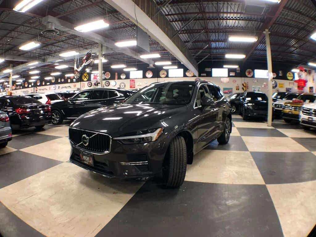 Volvo XC60 * MOMENTUM B6 AWD LEATHER PAN/ROOF NAV CAMERA * CA - изображение 3