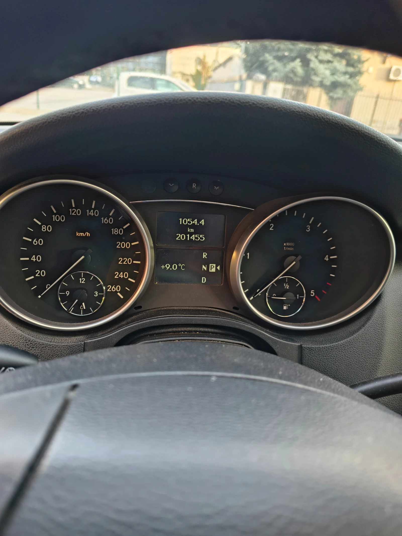 Mercedes-Benz ML 320 на пружини, снимка 4 - Автомобили и джипове - 53916568