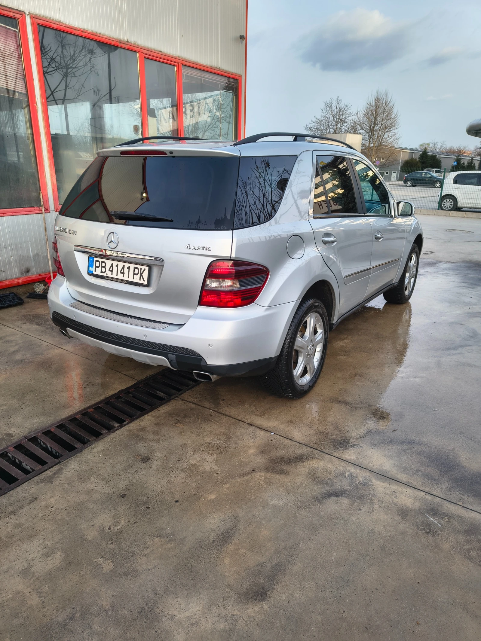 Mercedes-Benz ML 320 на пружини, снимка 7 - Автомобили и джипове - 53916568