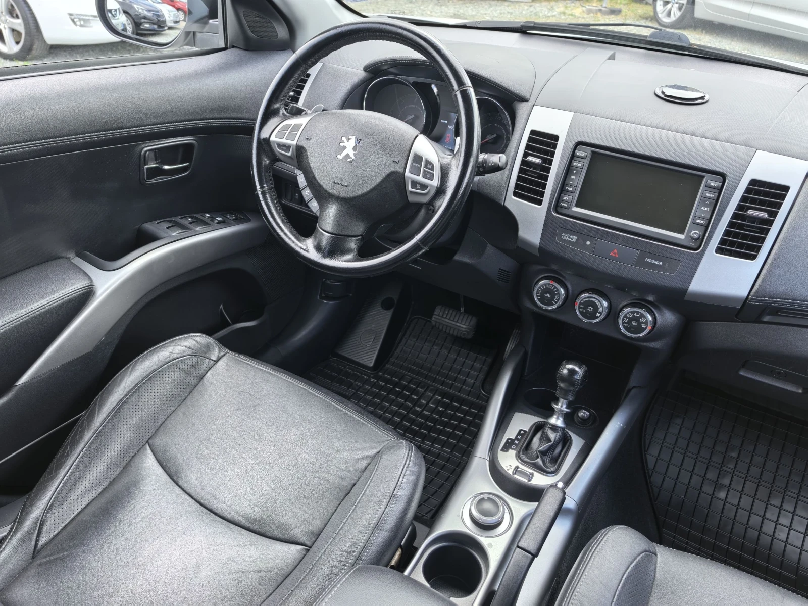 Peugeot 4007 2.2HDI 4x4 7места Automatic!!! , снимка 10 - Автомобили и джипове - 54016701