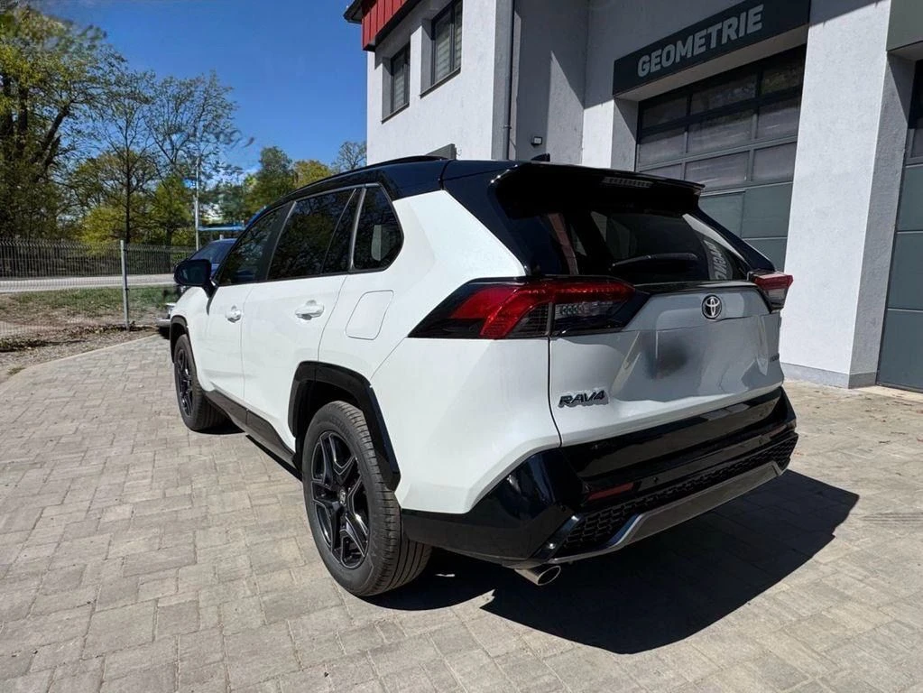 Toyota Rav4 2.5 HEV GR SPORT  4x4 | 360º | JBL  TOP , снимка 4 - Автомобили и джипове - 54607686