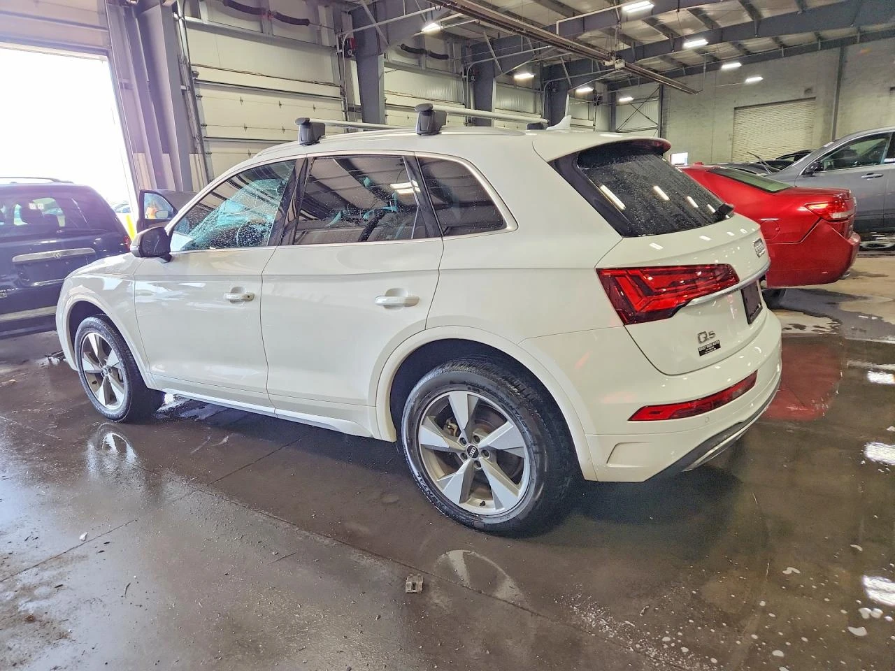 Audi Q5 2.0l Premium 40, снимка 2 - Автомобили и джипове - 55931379