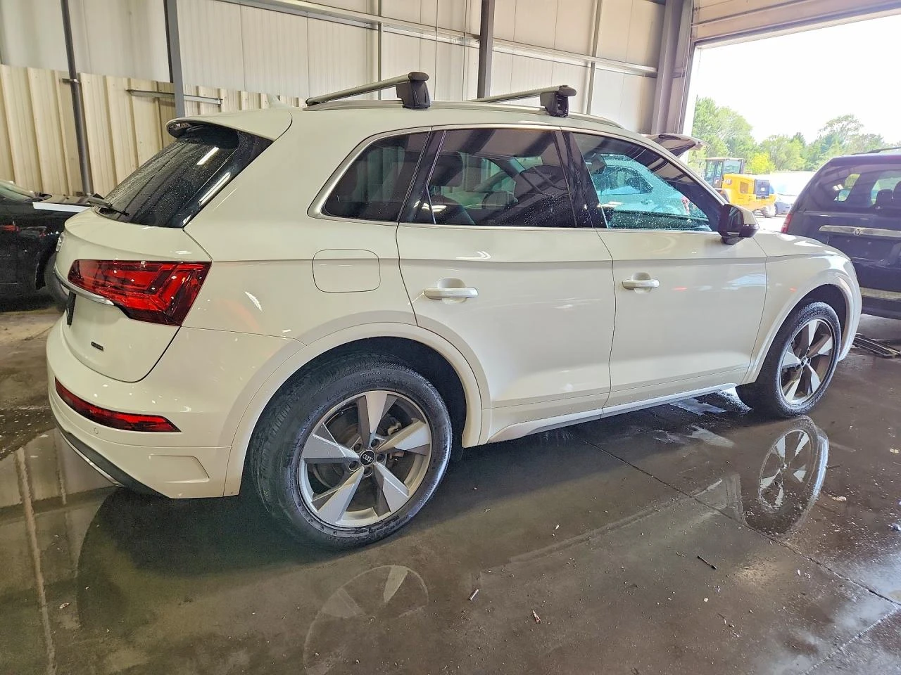 Audi Q5 2.0l Premium 40, снимка 3 - Автомобили и джипове - 55931379