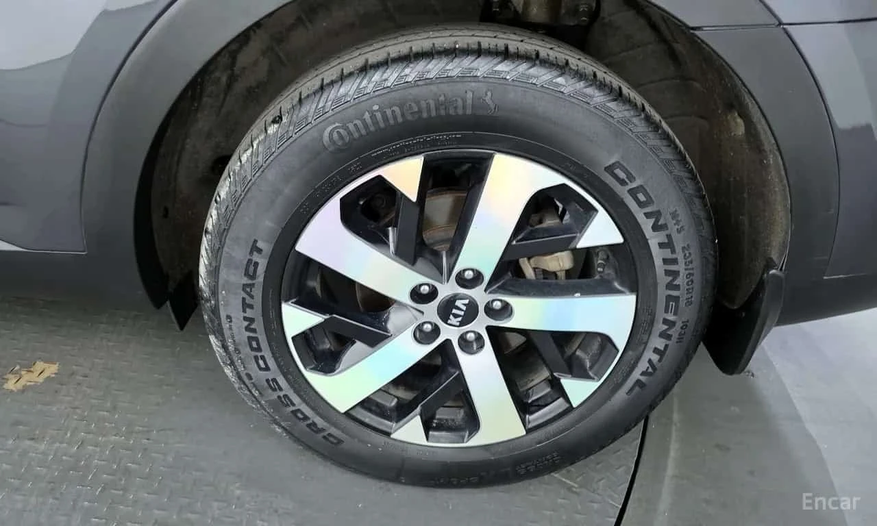 Kia Sorento * Diesel 2.2 4WD * , снимка 5 - Автомобили и джипове - 56715262