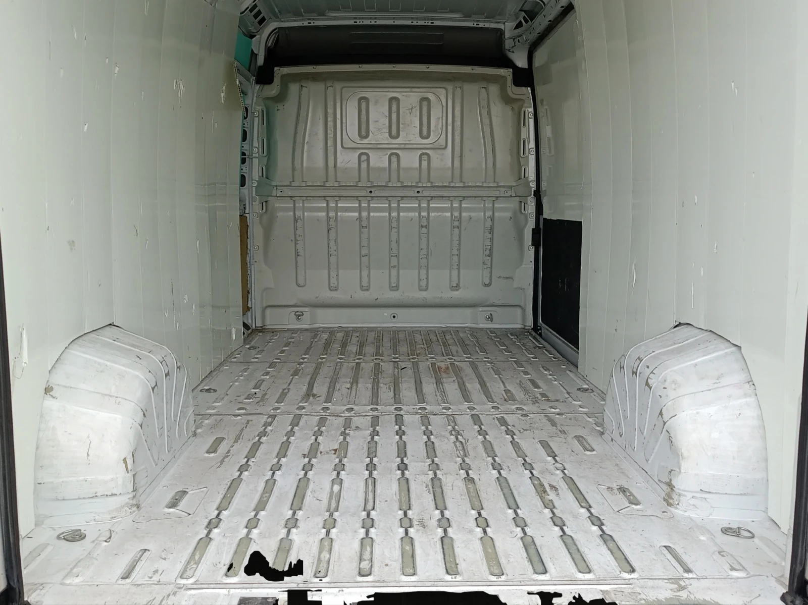 Peugeot Boxer FT 335L3H2 2.2 BlueHDI 140 S&S E6.4, снимка 13 - Бусове и автобуси - 52948941