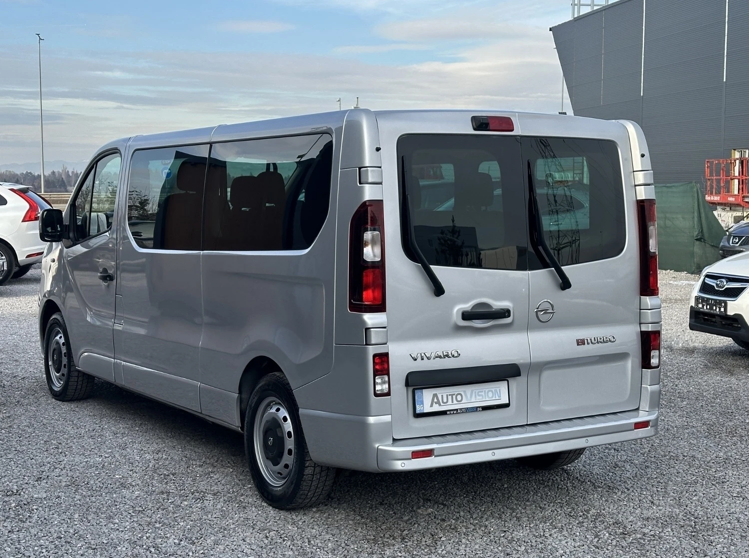 Opel Vivaro Maxi 1.6CDTi 140кс.BiTURBO 9места Klima Navi 6ск. - изображение 4