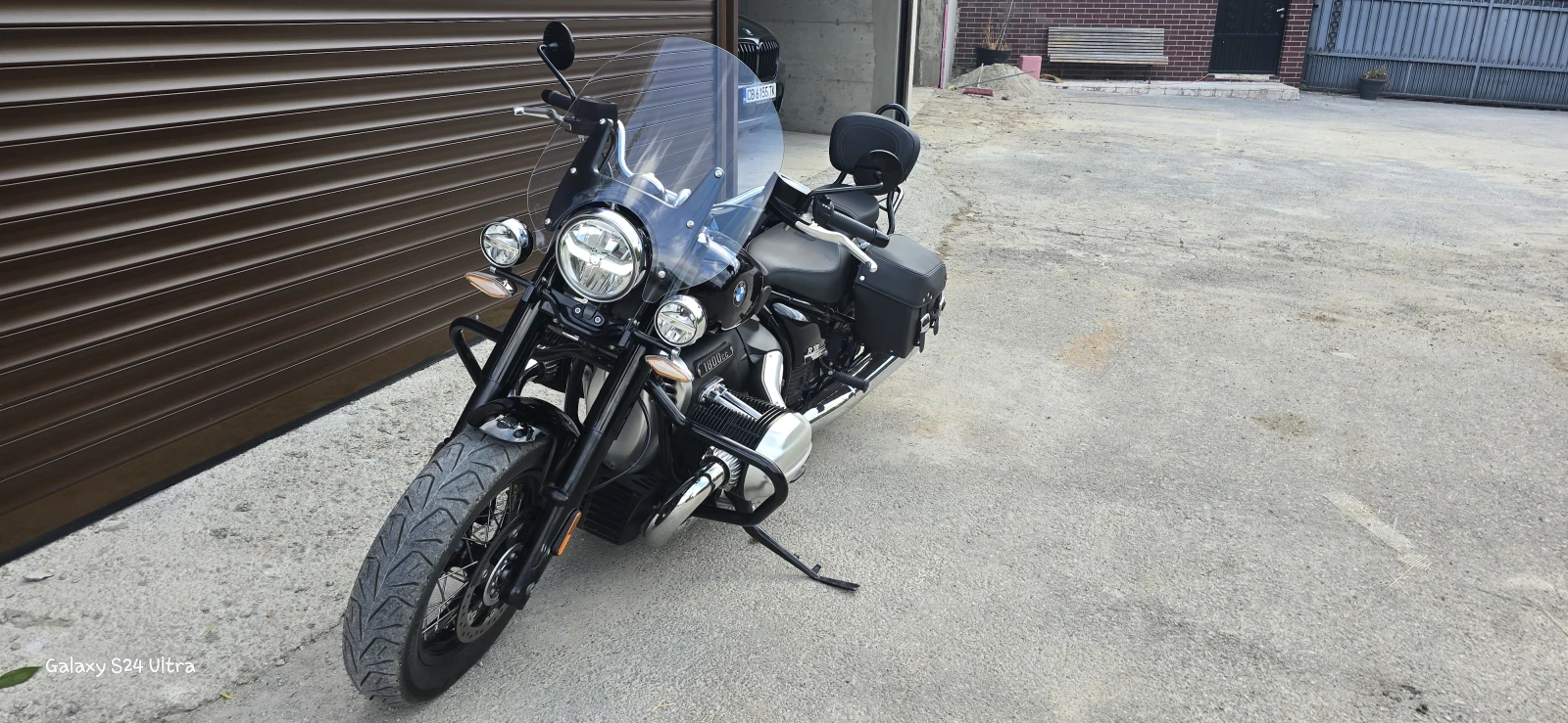 BMW R 18
