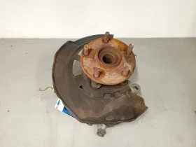 Шенкел главина десен Тойота Рав4 2.2дкат ч