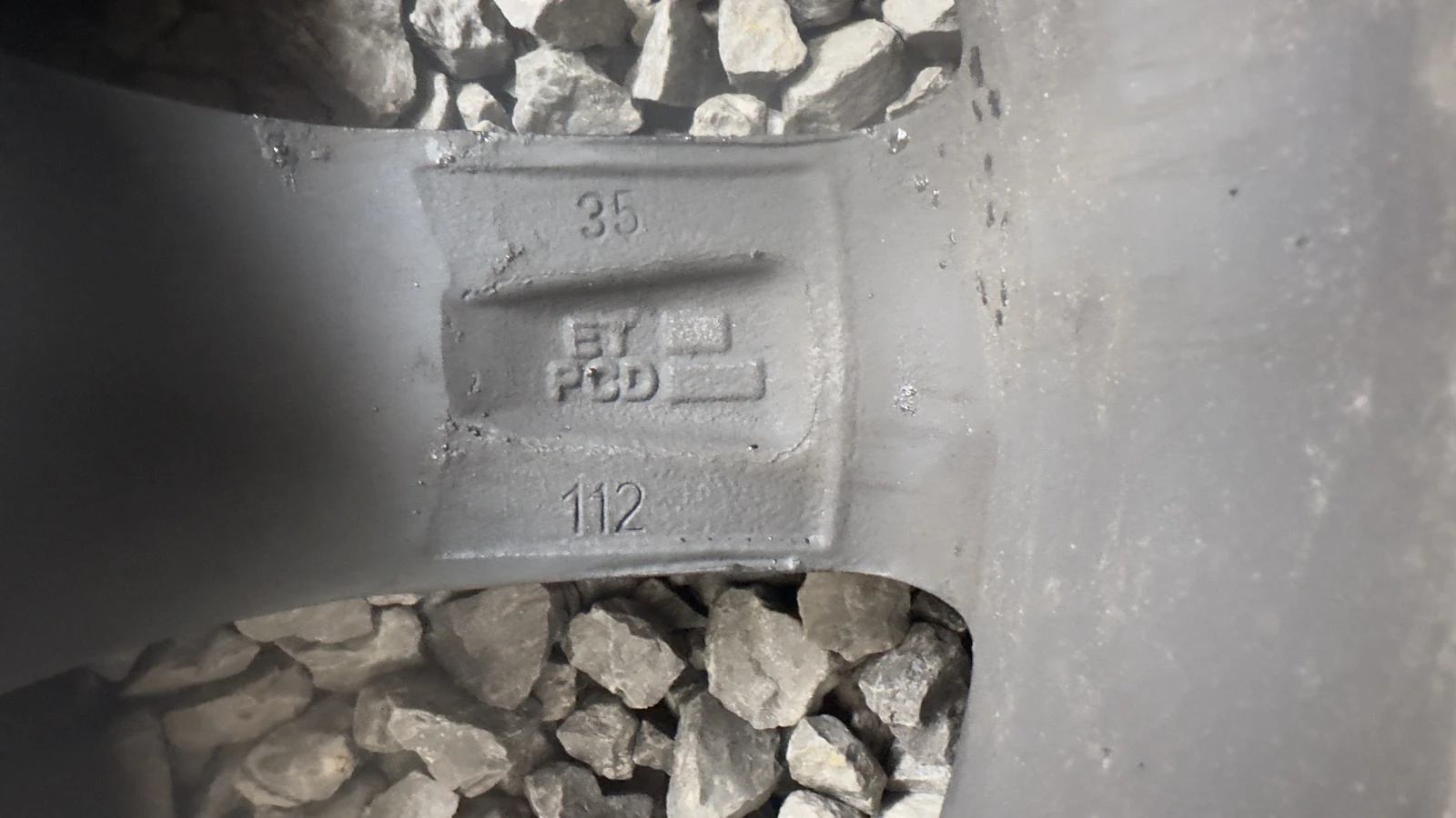 ���� � ������ 235/60R17 | Mobile.bg � ����������� 13