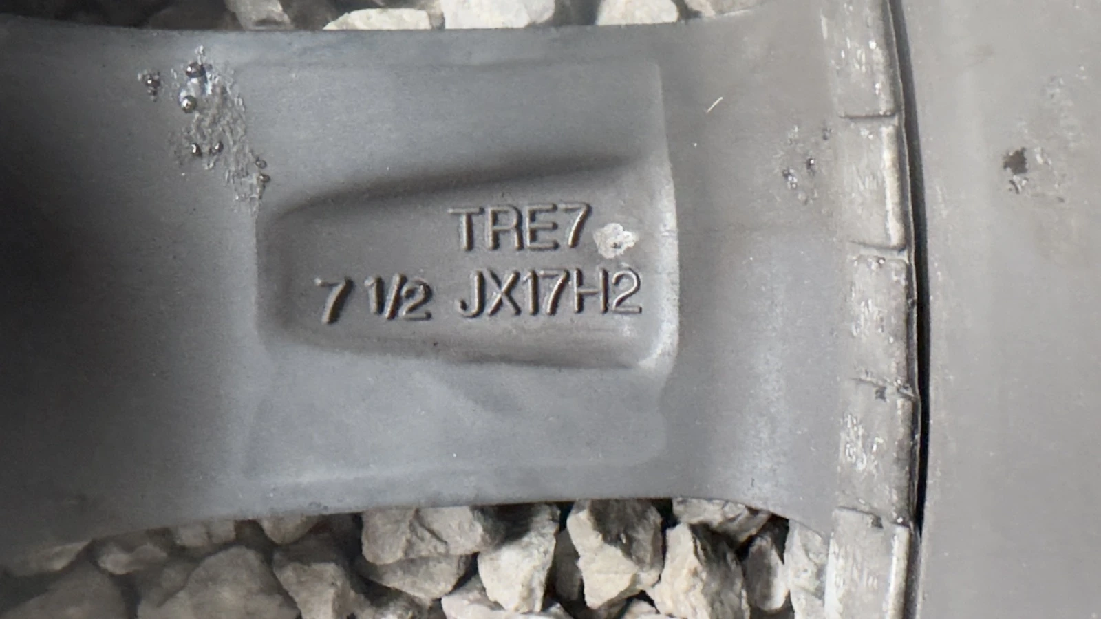 ���� � ������ 235/60R17 | Mobile.bg � ����������� 12