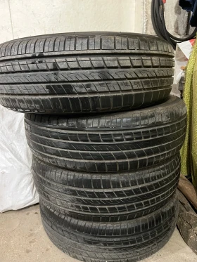 Гуми Летни 215/65R17, снимка 5 - Гуми и джанти - 48793678